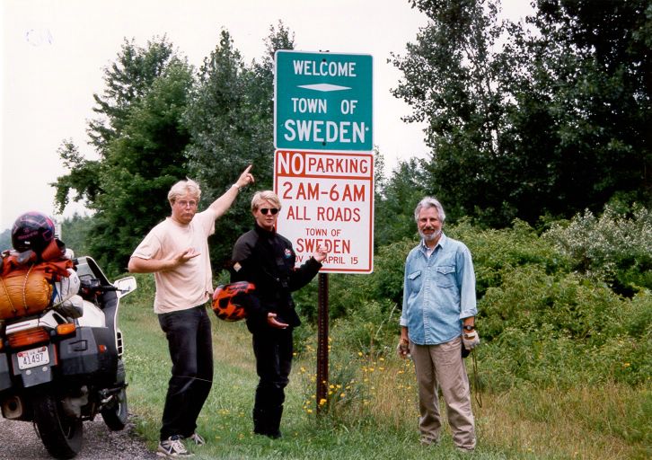 Pete and the Sweden sign